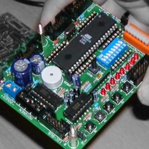 RN-Control in der Hand