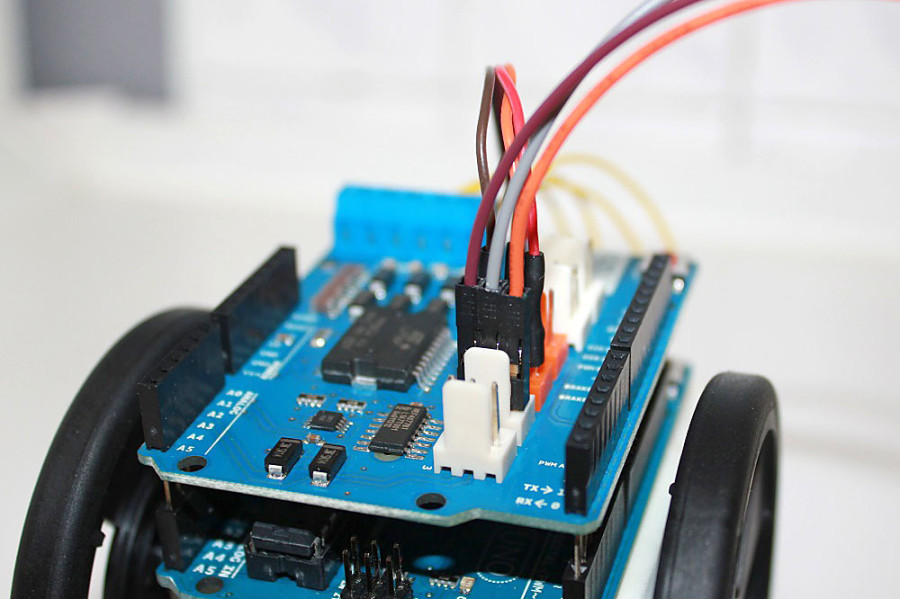 Arduino Roboter selbst gebaut - Mikrocontroller-Elektronik ...